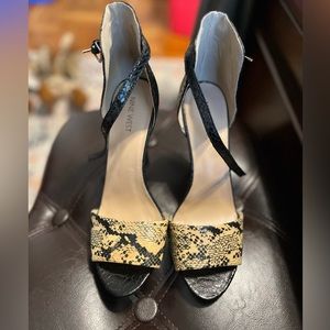 Nine West snake skin heel US 9.5
